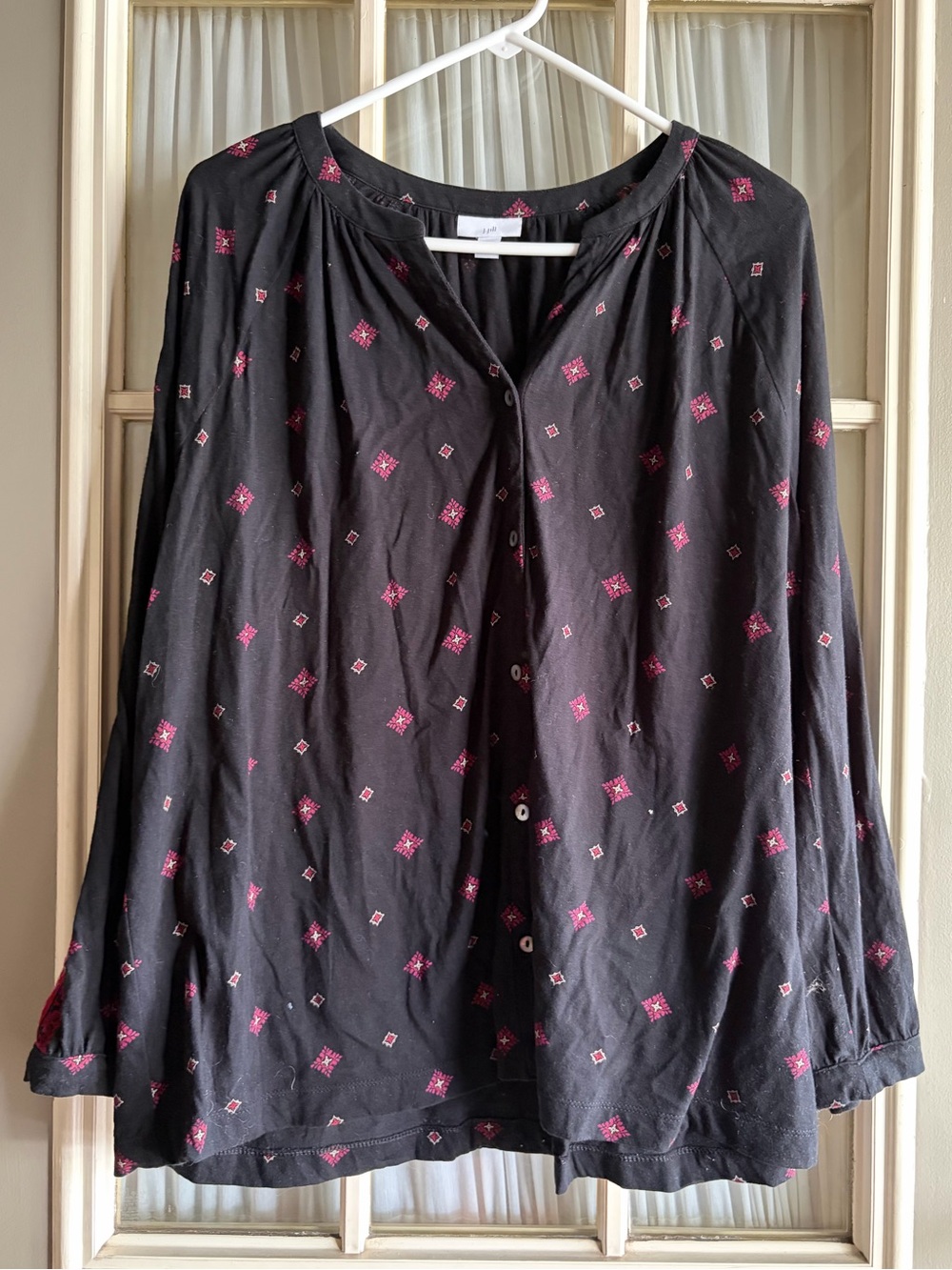 J. Jill Black Button-Front Peasant Top with Pink Diamond Motif